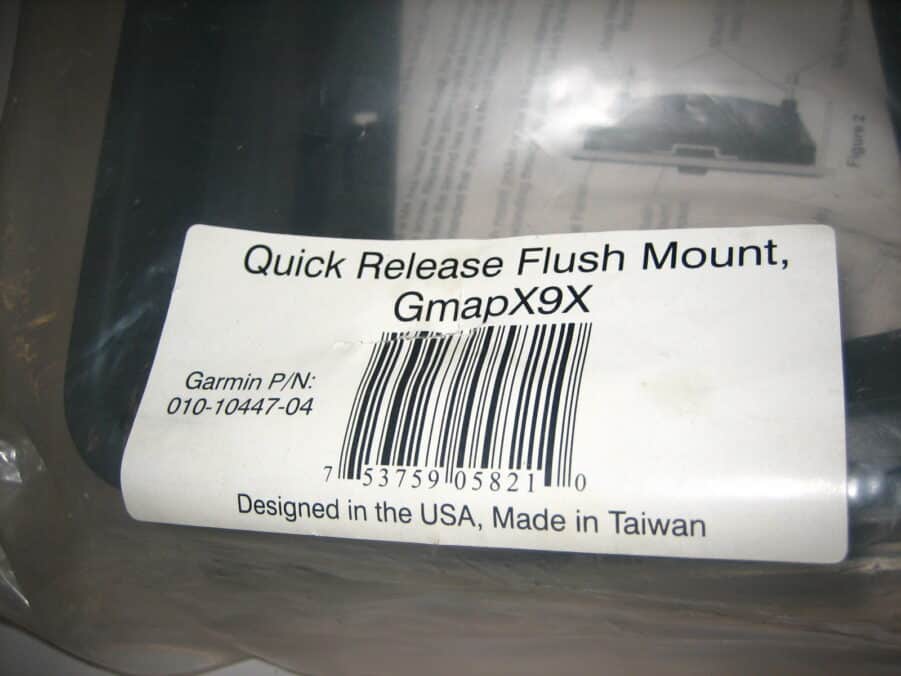 Garmin 010-10447-04 Quick Release Flush Mount Kit for GPSmap 292 492 498c 298c - Image 3