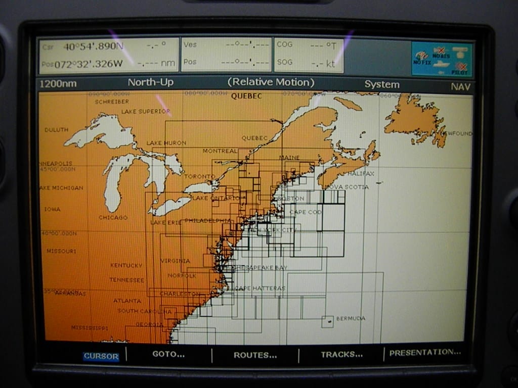Navionics Gold CF Chart Card "USA East" CF/16XG V04.19 512MB 2007