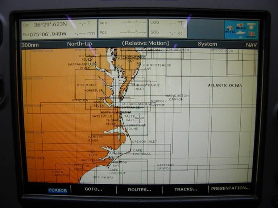 Navionics CF Chart Card - USA-East - CF/16Fish JAN2008 - Max Marine ...