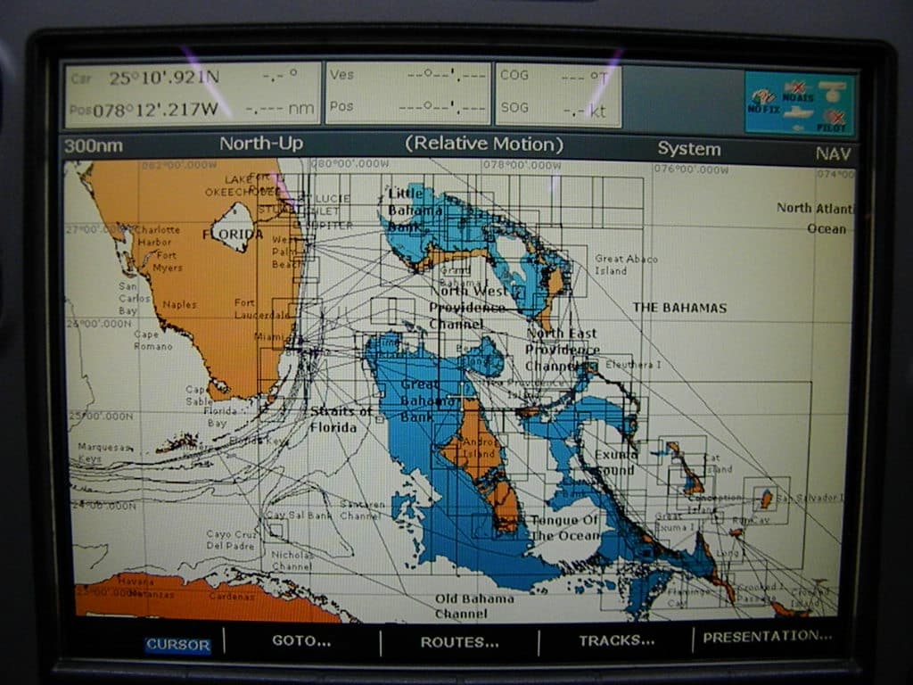 Navionics Platinum+ CF Chart Card S.E. Florida & Northern Bahamas CF ...