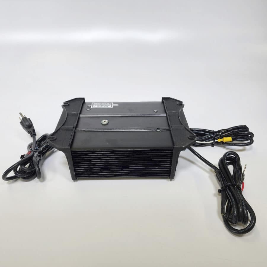 Minn Kota MK-210 10A 2-Bank On-Board Battery Charger - Used - Free Shipping - Image 8