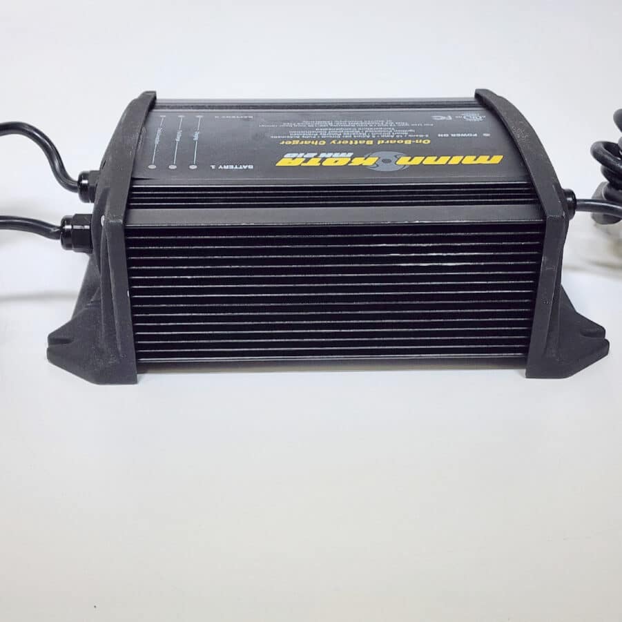 Minn Kota MK-210 10A 2-Bank On-Board Battery Charger - Used - Free Shipping - Image 6