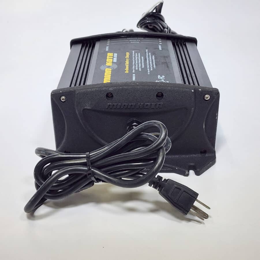 Minn Kota MK-210 10A 2-Bank On-Board Battery Charger - Used - Free Shipping - Image 5