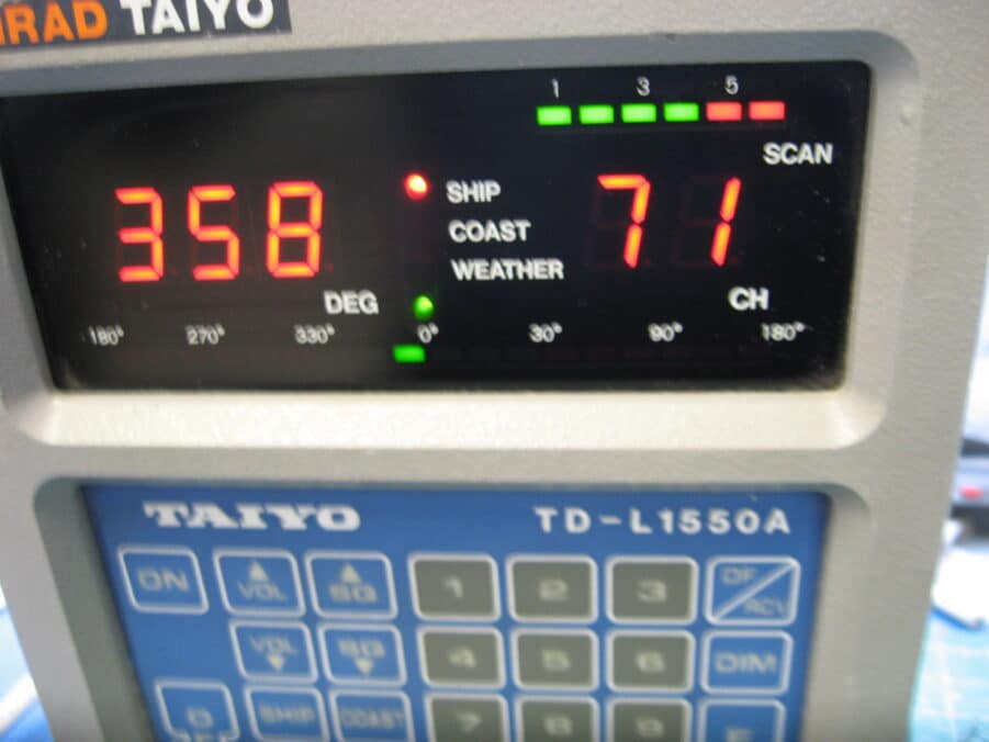 Simrad Taiyo VHF Automatic Digital Direction Finder System TD-L1550A / EA-351A - Image 2