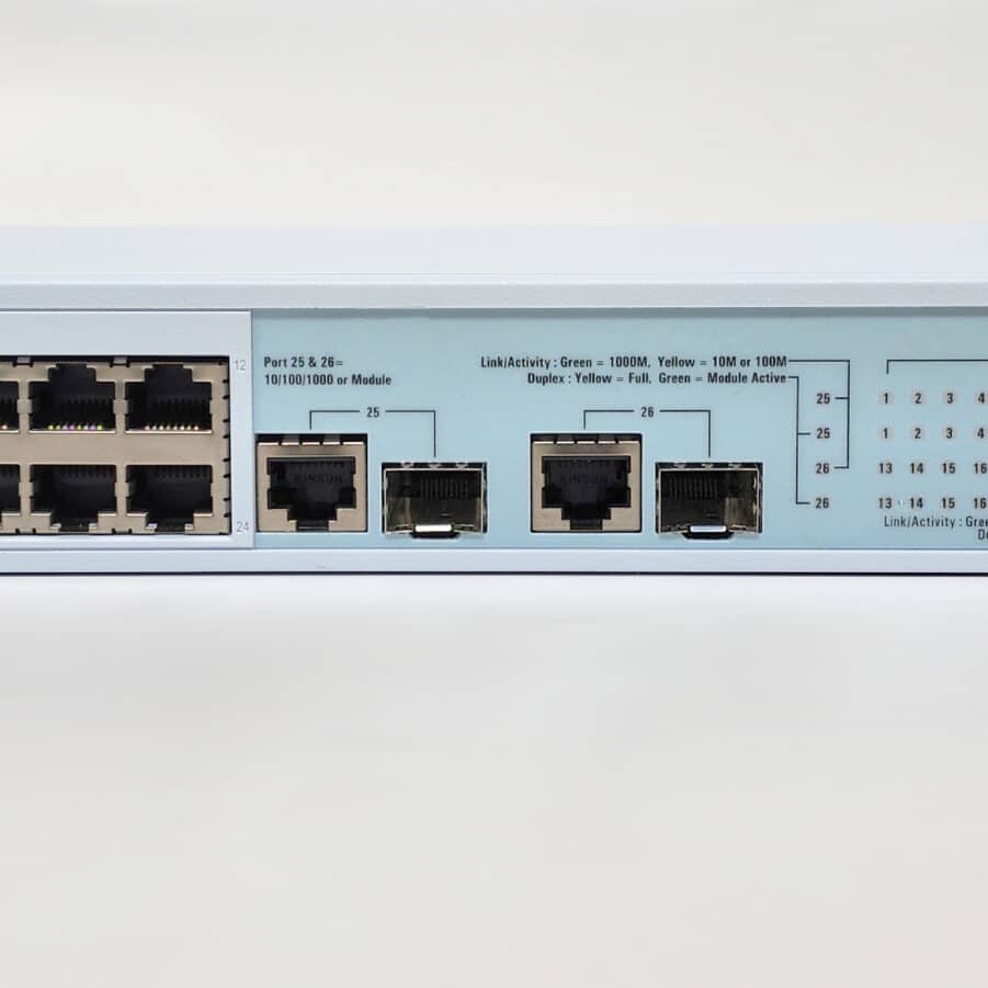 3Com - 3C16475CS 10/100Mbps + 1000Mbps Baseline Switch 2226 - FOR PARTS / AS IS - Image 4