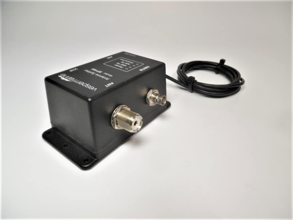 Vespermarine SP160 AIS/VHF/AM/FM Antenna Splitter W/ Cables