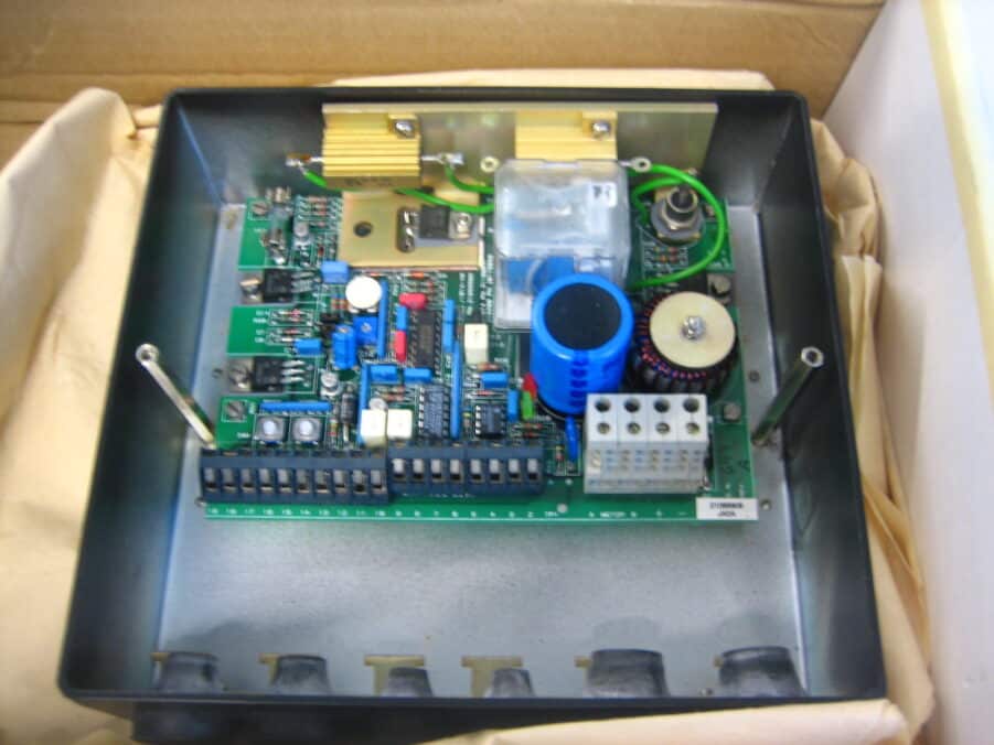 Simrad/Robertson J45A Junction Unit Good Condition - Image 6