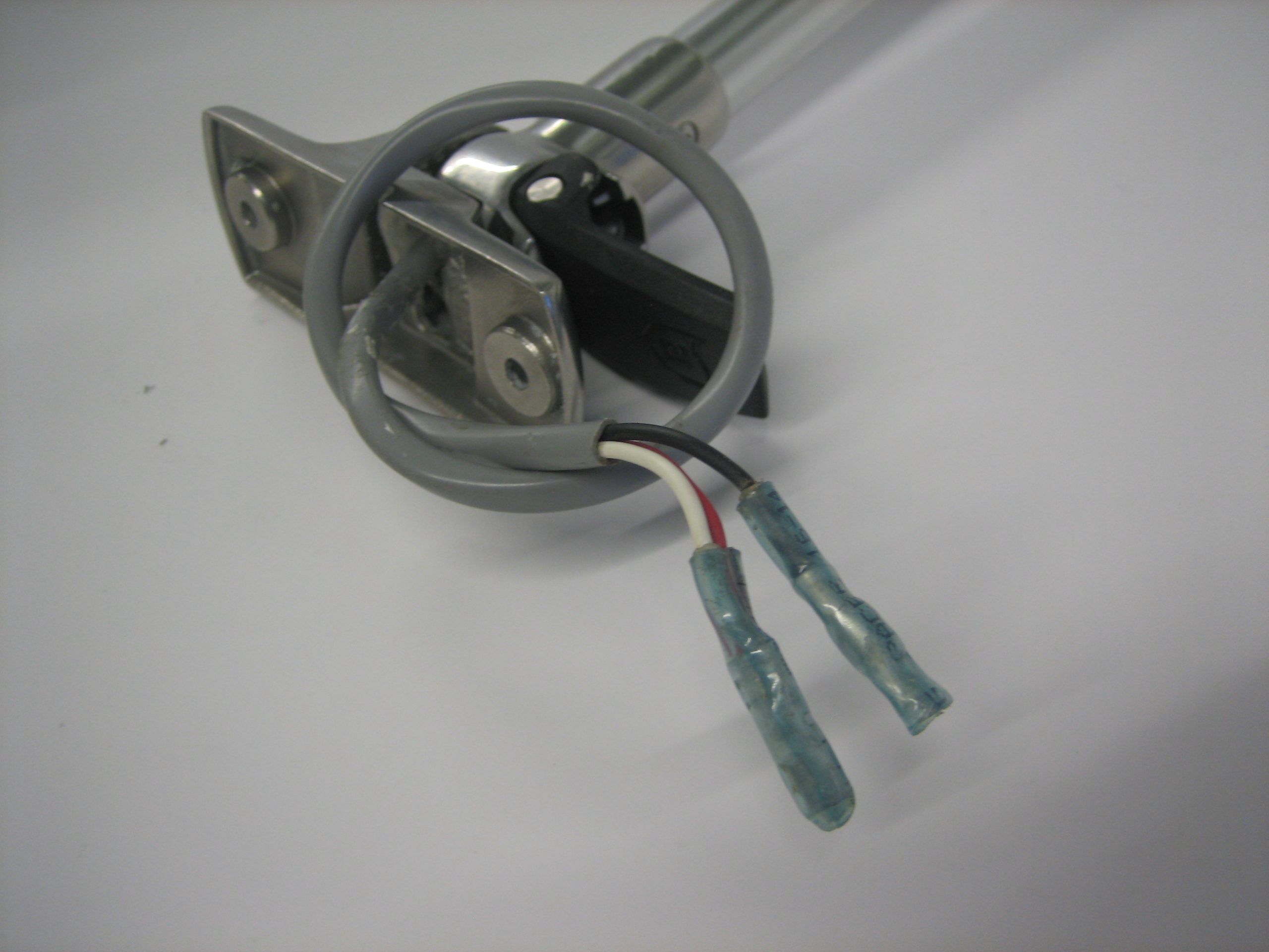 thumbnail image 2 of 2 Attwood LED Articulating All Around LED Light 62 Pole 2 PIN BASE 2 of 13