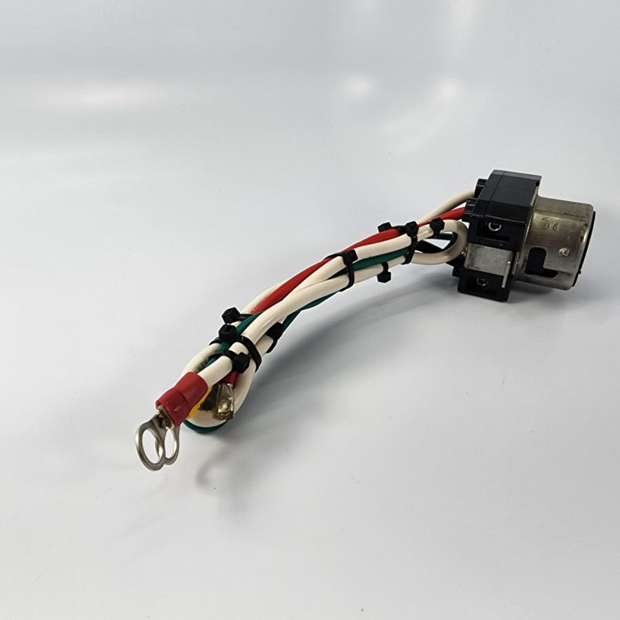 Leviton 6369CR 3Pole 4Watt 50Amp 125/250VAC Locking Single Outlet