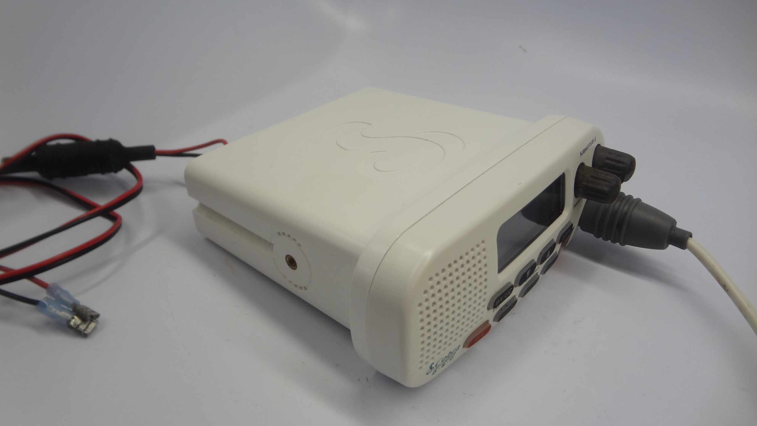 VHF - Uniden Equipo Fijo - UM385 Blanco Con Distress. 25/1 Watts - Foto 8