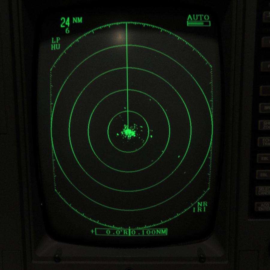 Furuno FR-7062 / RDP-122 12" CRT Radar Display w/ARPA *Tested* - Image 6