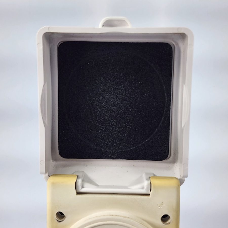 Hubbell HBL303NM Twist-Lock Marine Grade Hull Inlet 30A 125V Screw Terminal-Used - Image 11