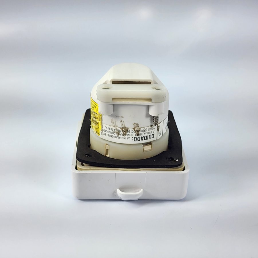 Hubbell HBL303NM Twist-Lock Marine Grade Hull Inlet 30A 125V Screw Terminal-Used - Image 9