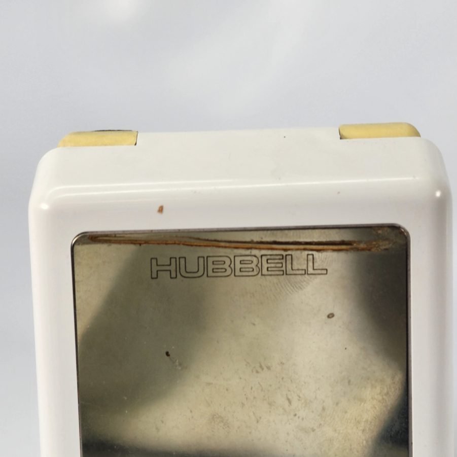 Hubbell HBL303NM Twist-Lock Marine Grade Hull Inlet 30A 125V Screw Terminal-Used - Image 4