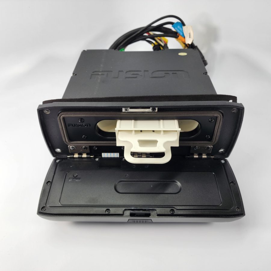 Fusion – MS-IP700i True Marine Entertainment System for iPod – TESTED – WORKING - Image 4