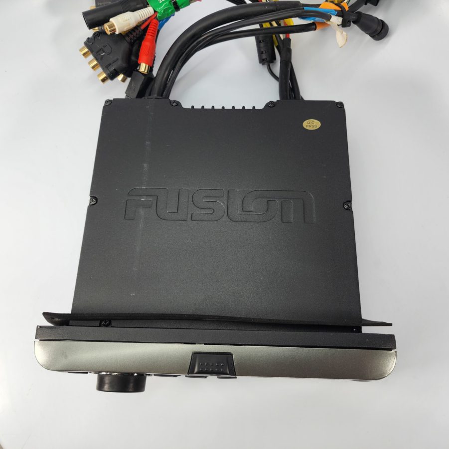Fusion – MS-IP700i True Marine Entertainment System for iPod – TESTED – WORKING - Image 3