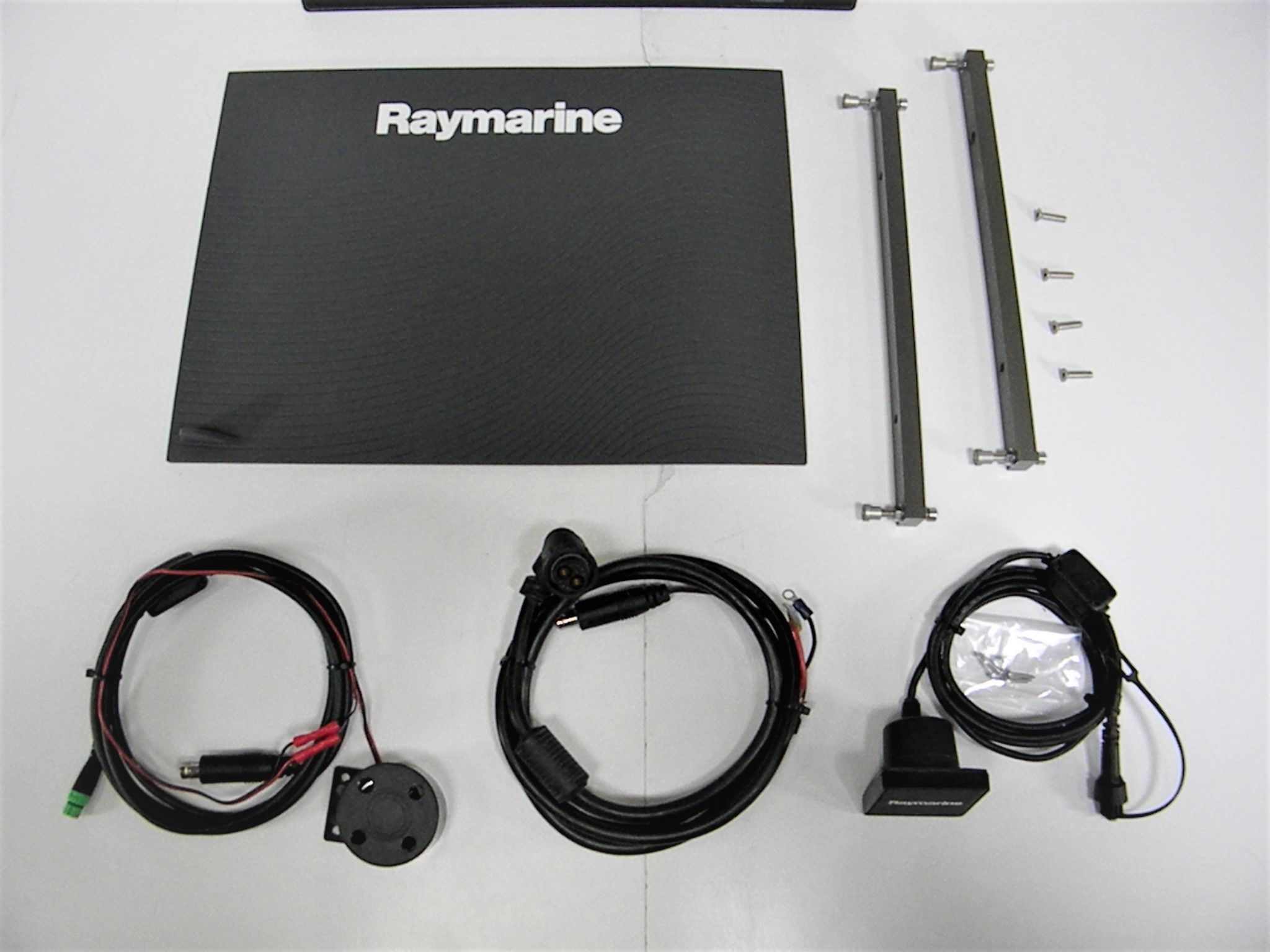 Raymarine GS165 15 4 Glass Bridge Touchscreen MFD W Accessories Raymarine gs165 15 4 glass bridge touchscreen mfd w accessories