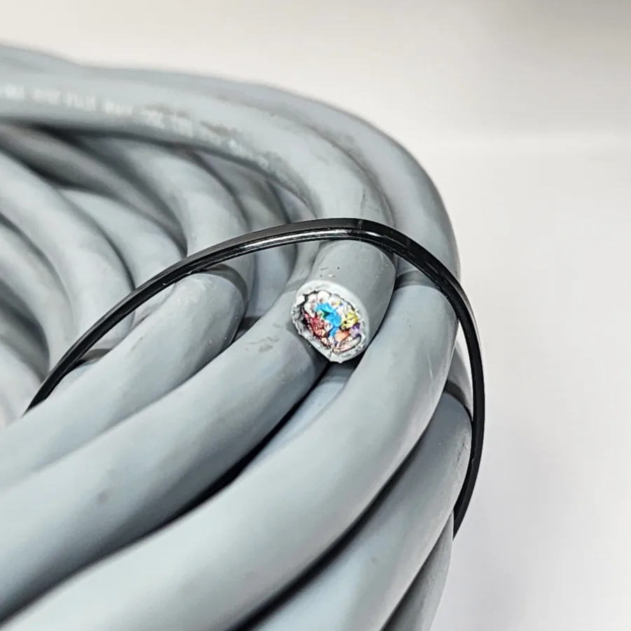 Manhattan Electrical Cables E39829 Computer Cable - 20 Conductor - 22 ...