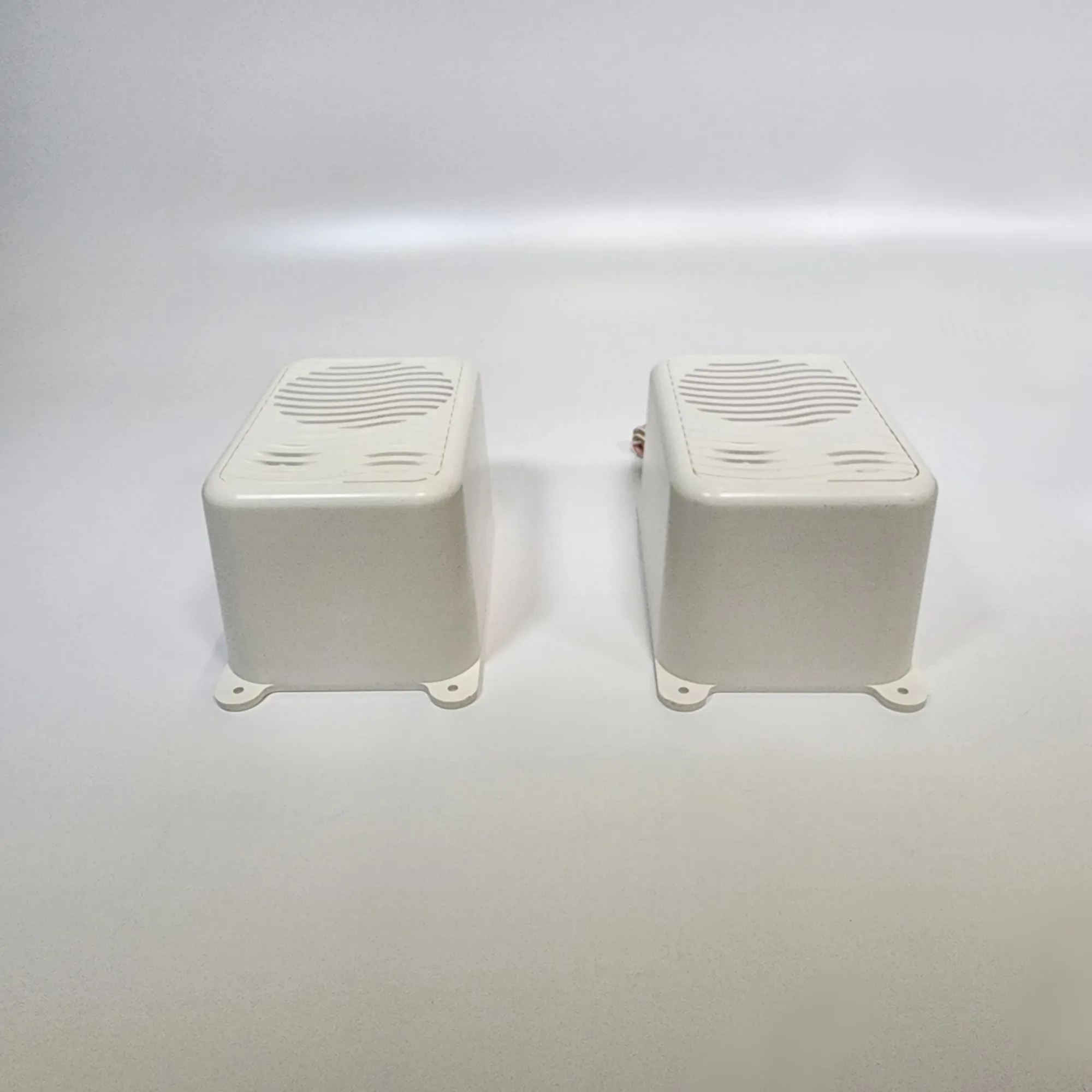 (1 Pair) PolyPlannar MA9020 2Way Gunwale Mount Box Speakers Tested