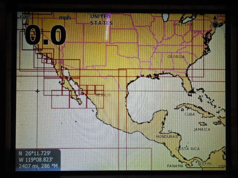 Lowrance HDS7 Fishfinder Chartplotter W/ Suncover (Tested Good) - Image 2