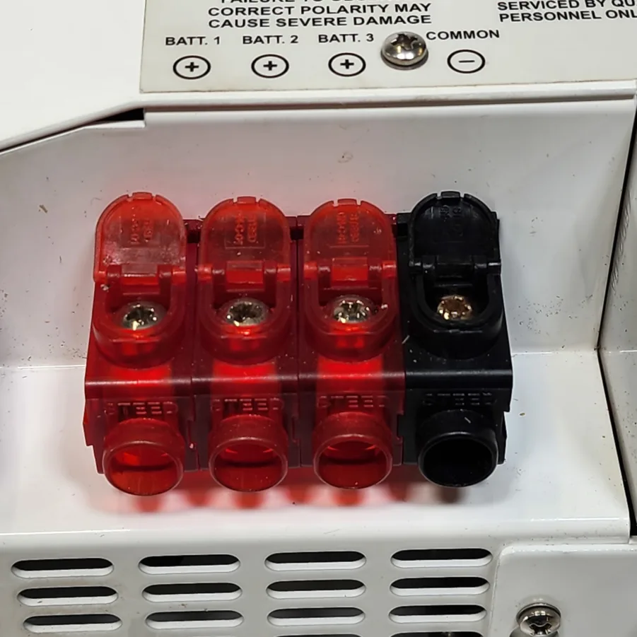 Newmar PT-25W Battery Charger [PT-25W] main image 1