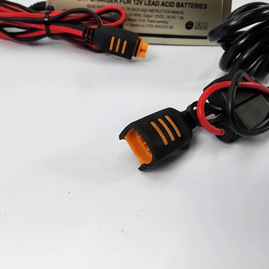 CTEK Multi US 7002 12 Volt Automatic Battery Charger / Conditioner TESTED Max Marine Electronics