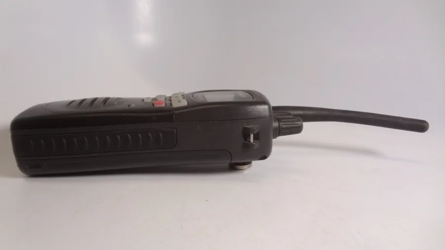 Uniden Atlantis 250 Floating Handheld Wireless Marine VHF Radio For Parts Only - Image 5