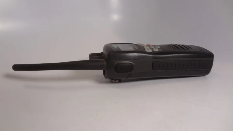 Uniden Atlantis 250 Floating Handheld Wireless Marine VHF Radio For Parts Only - Image 6