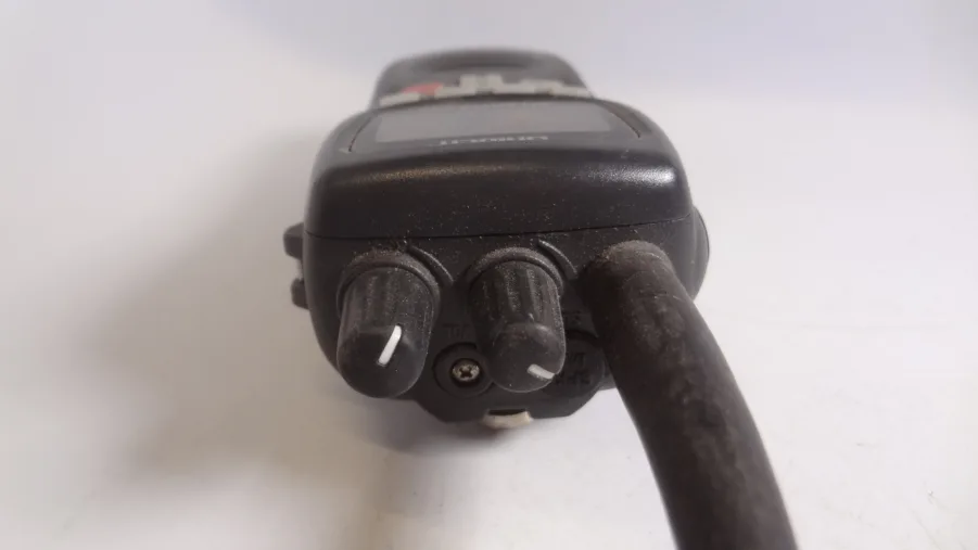 Uniden Atlantis 250 Floating Handheld Wireless Marine VHF Radio For Parts Only - Image 7