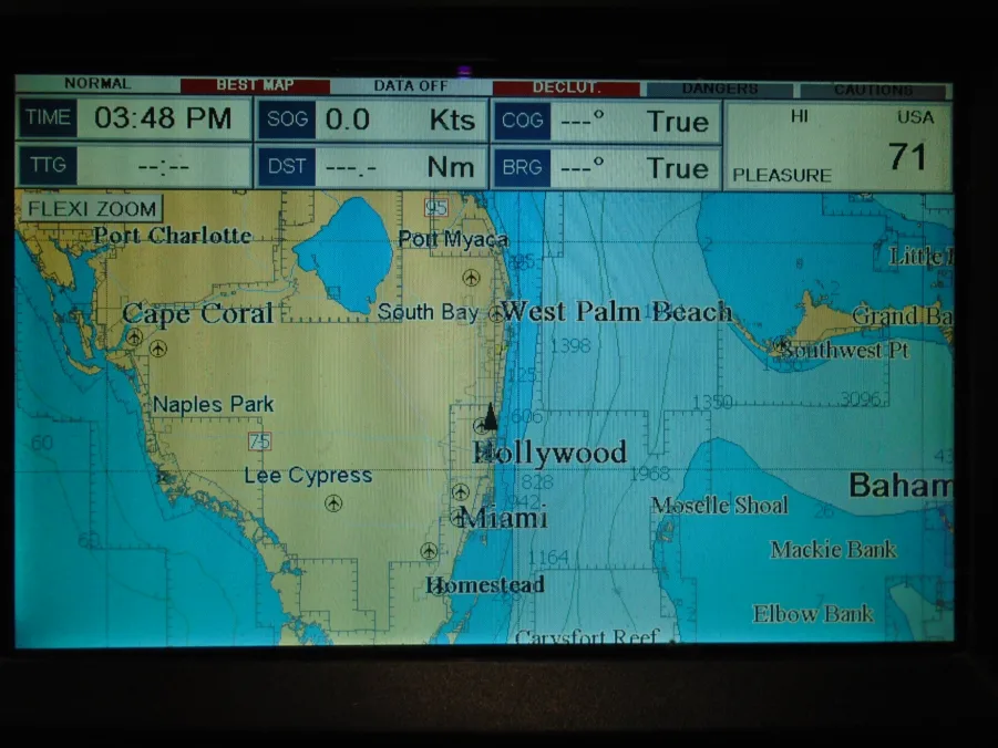 Standard Horizon CPV350 GPS Chart Chartplotter/VHF Display 90 Day