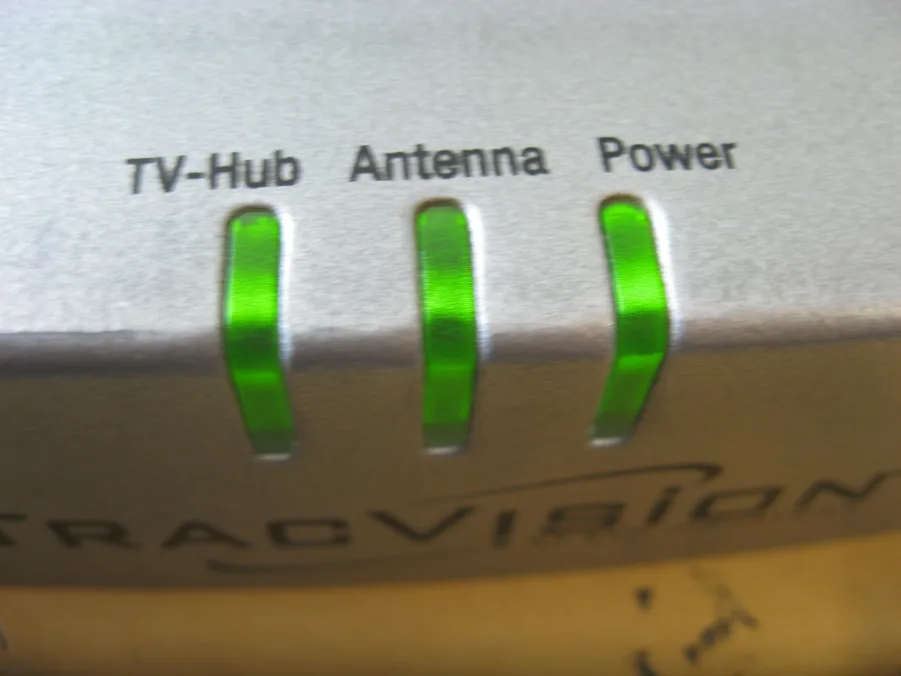 KVH Tracvision TV 6 24" U.S. Circular LNB Complete set for DirecTV - Image 4