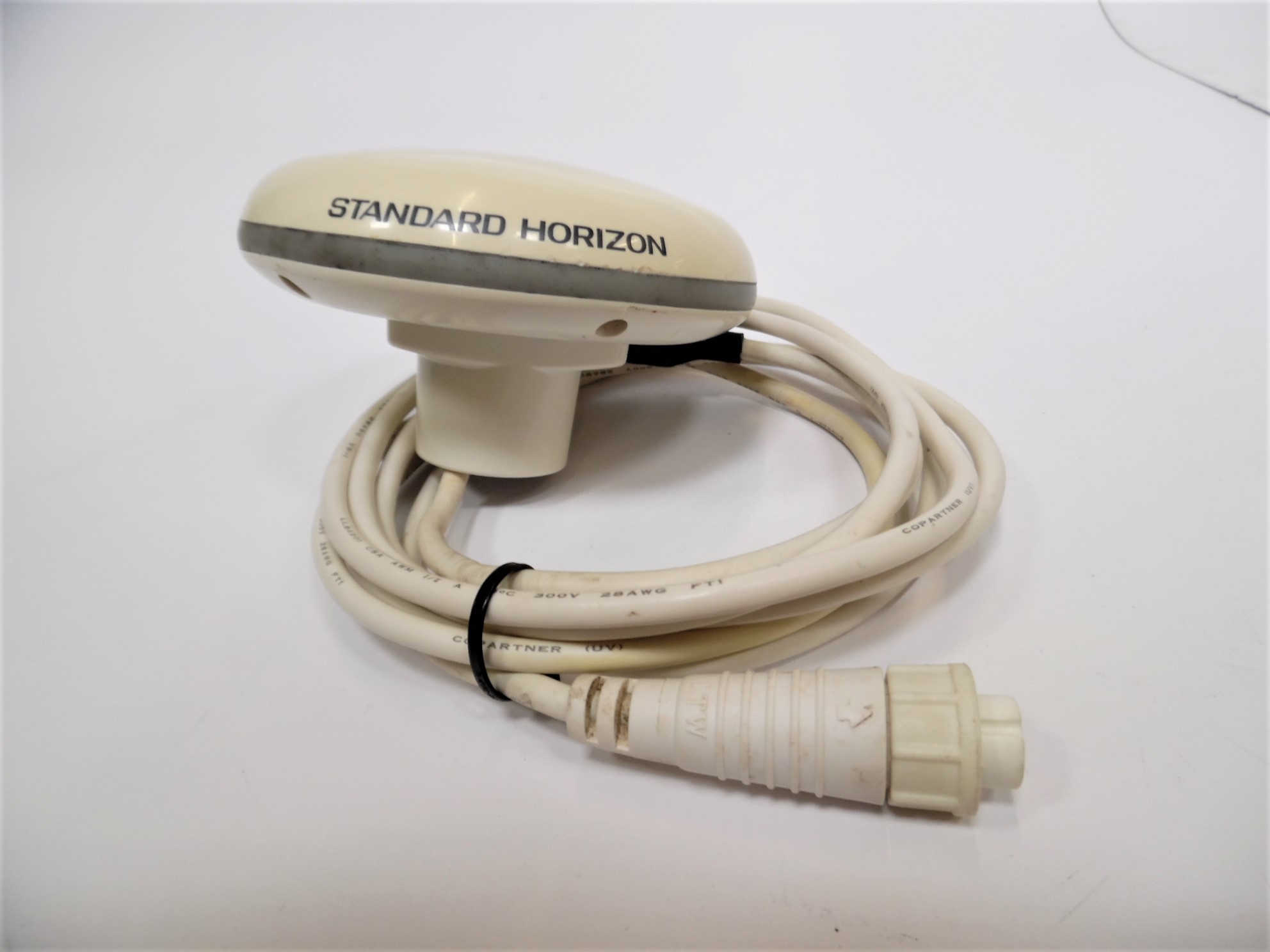 Standard Horizon Smart GPS Receiver/Antenna w/6Pin Connector *Tested