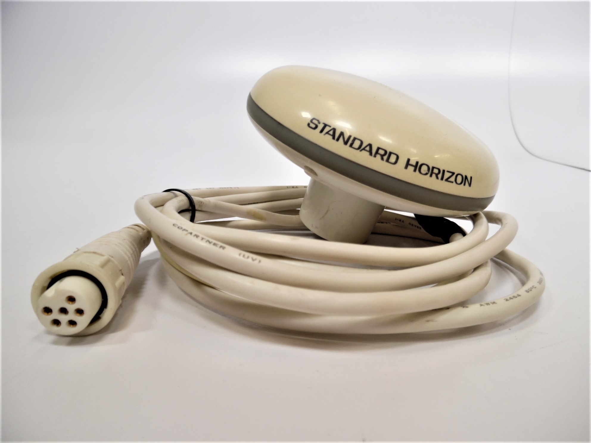 Standard Horizon Smart GPS Receiver/Antenna w/6Pin Connector *Tested