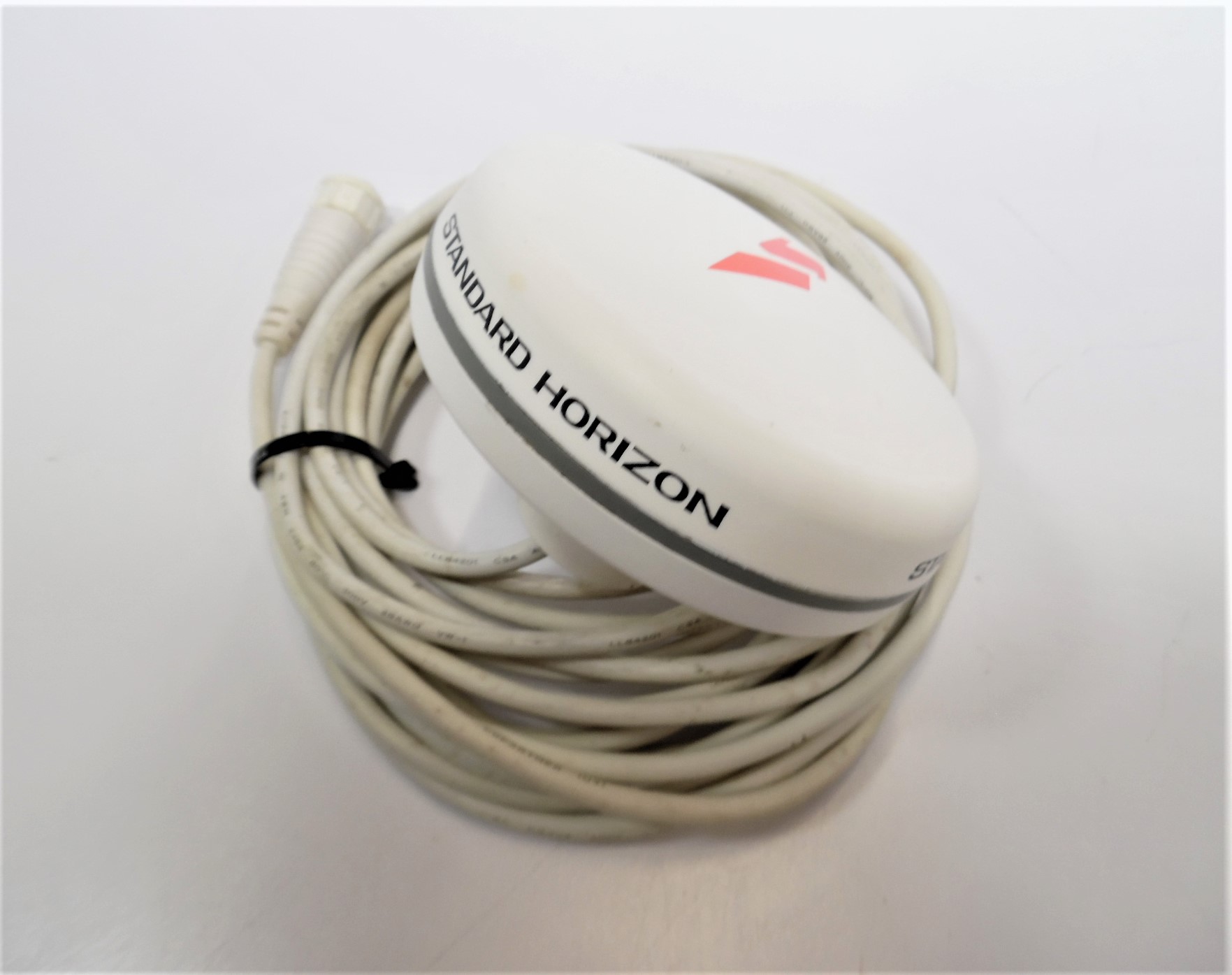 Standard Horizon Smart GPS Receiver/Antenna w/6Pin Connector **Tested