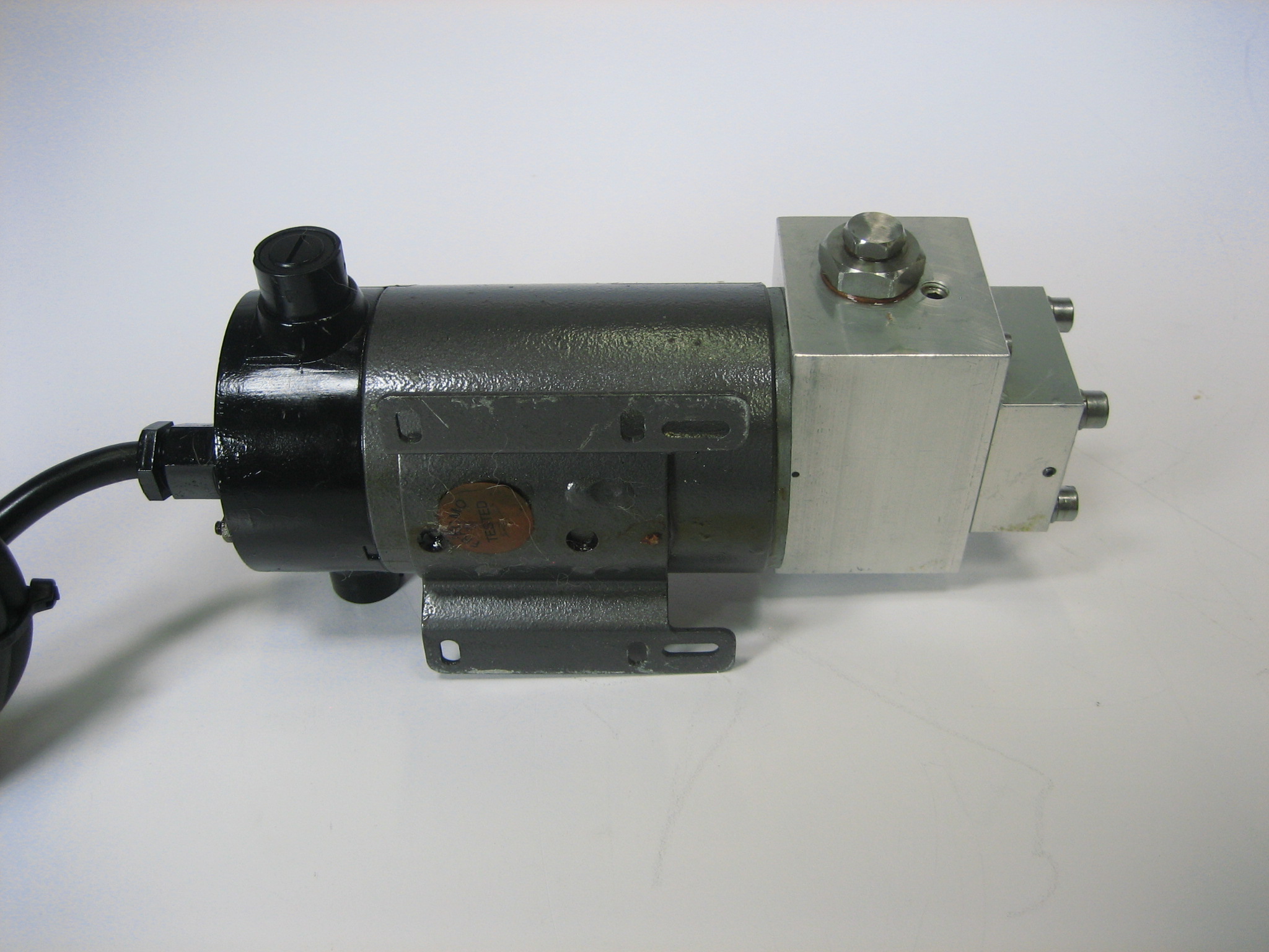 Motor Rpu Simrad-RPU300-21118443- Reversible Hydraulic pump Motor - Max Marine ...