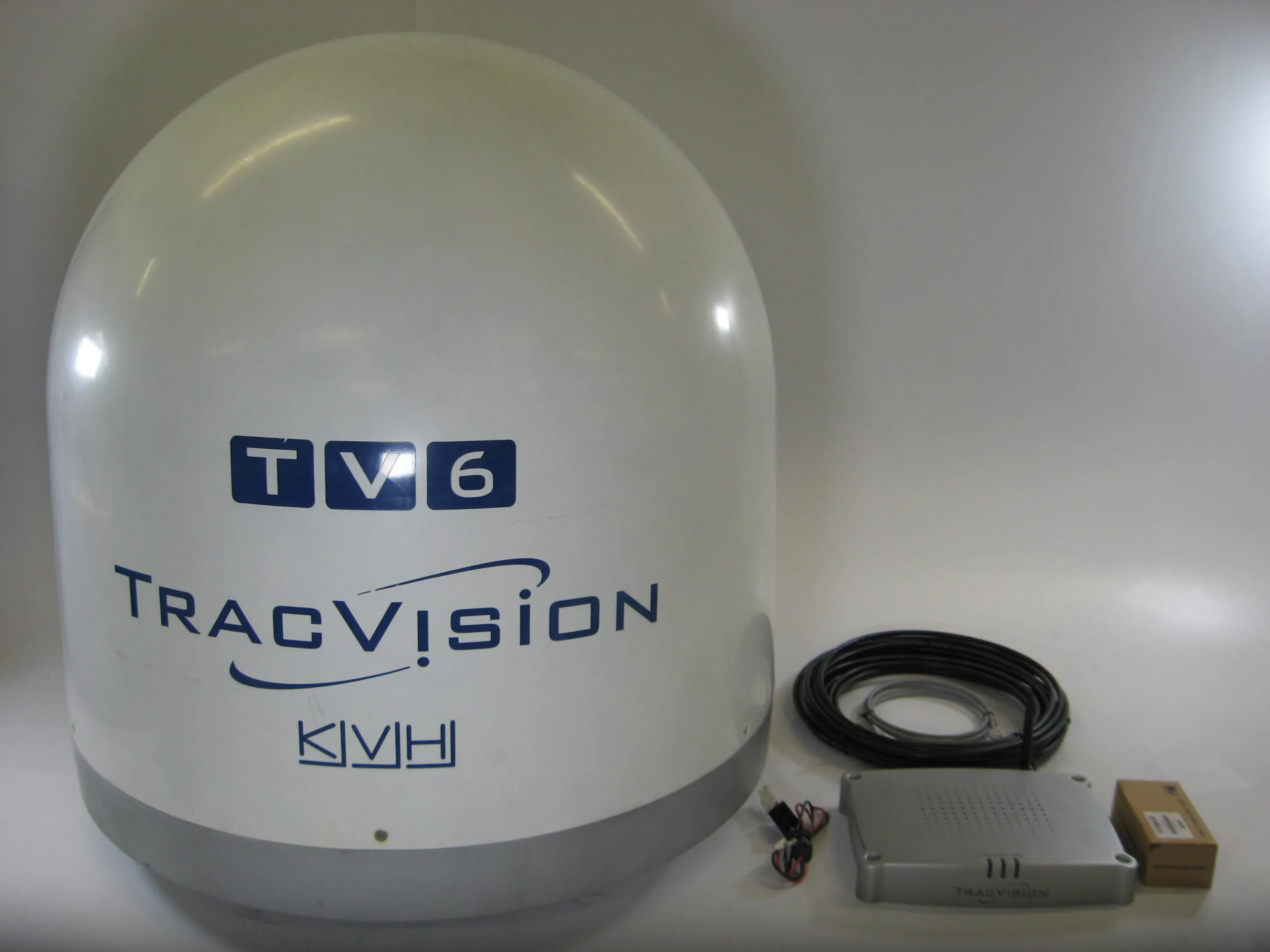KVH Tracvision TV 6 TV6 24” Dish U.S. Marine Satellite TV Antenna * COMPLETE Max Marine