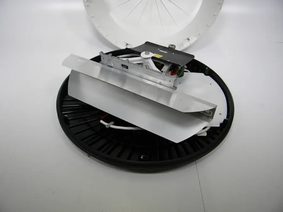 Raymarine Quantum2 Radome Q24D 18″ Radar – AS-IS PARTS & REPAIR ONLY - NO WARR. - Image 9