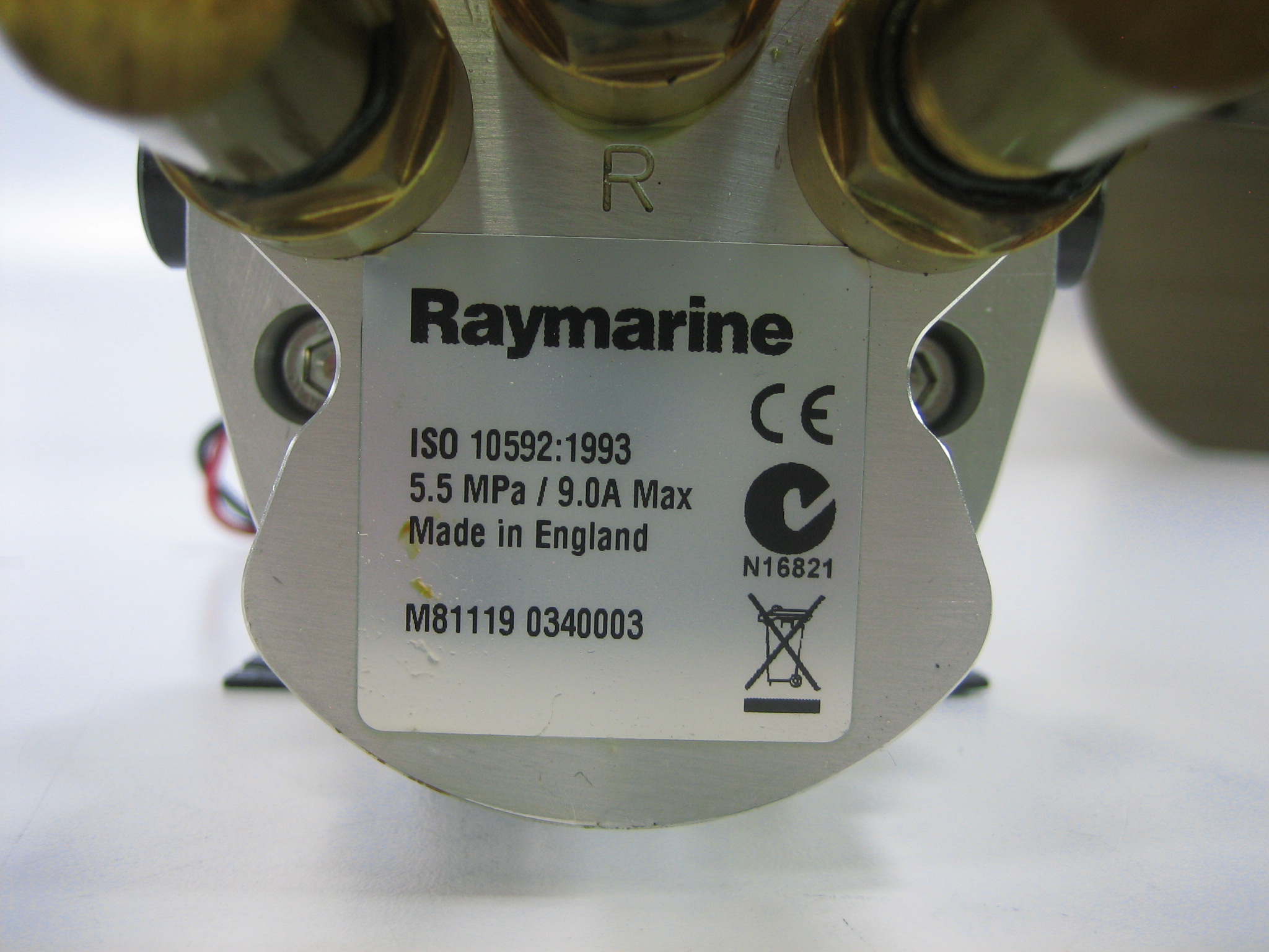 RaymarineM8111924VType 1Autopilot Hydraulic Drive Pump Max Marine