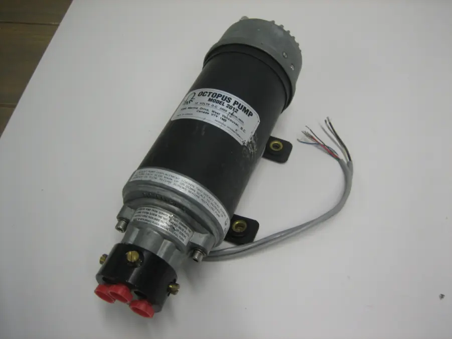 Octopus Pump Model 2012 12v Reversing Hydraulic Autopilot Pump - NEW BLEM