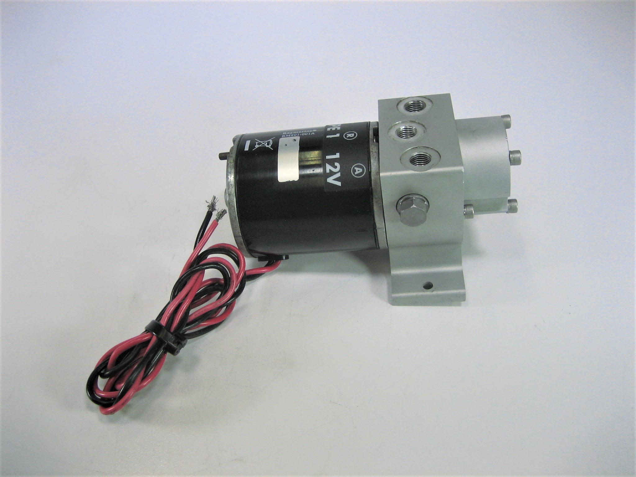 Raymarine Type 1 Autopilot Hydraulic Reversing Pump - 1L / 12VDC main image 0