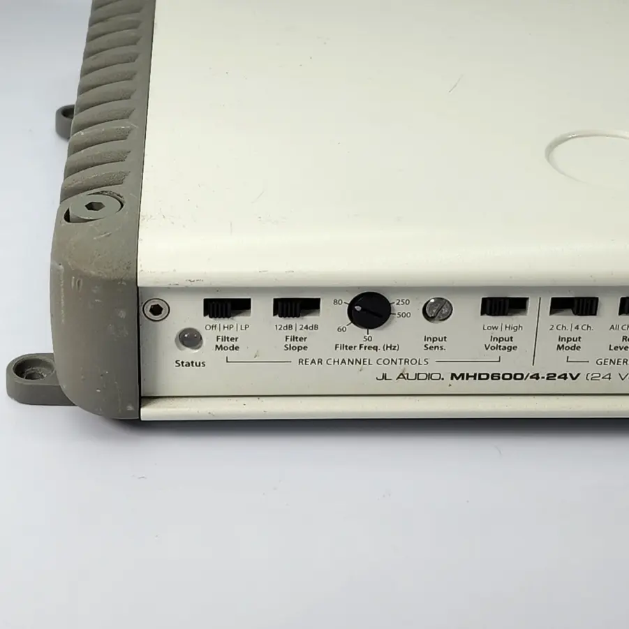 JL Audio MHD600/424V 4Channel ClassD FullRange Marine Amplifier FOR PARTS/NOT WORKING