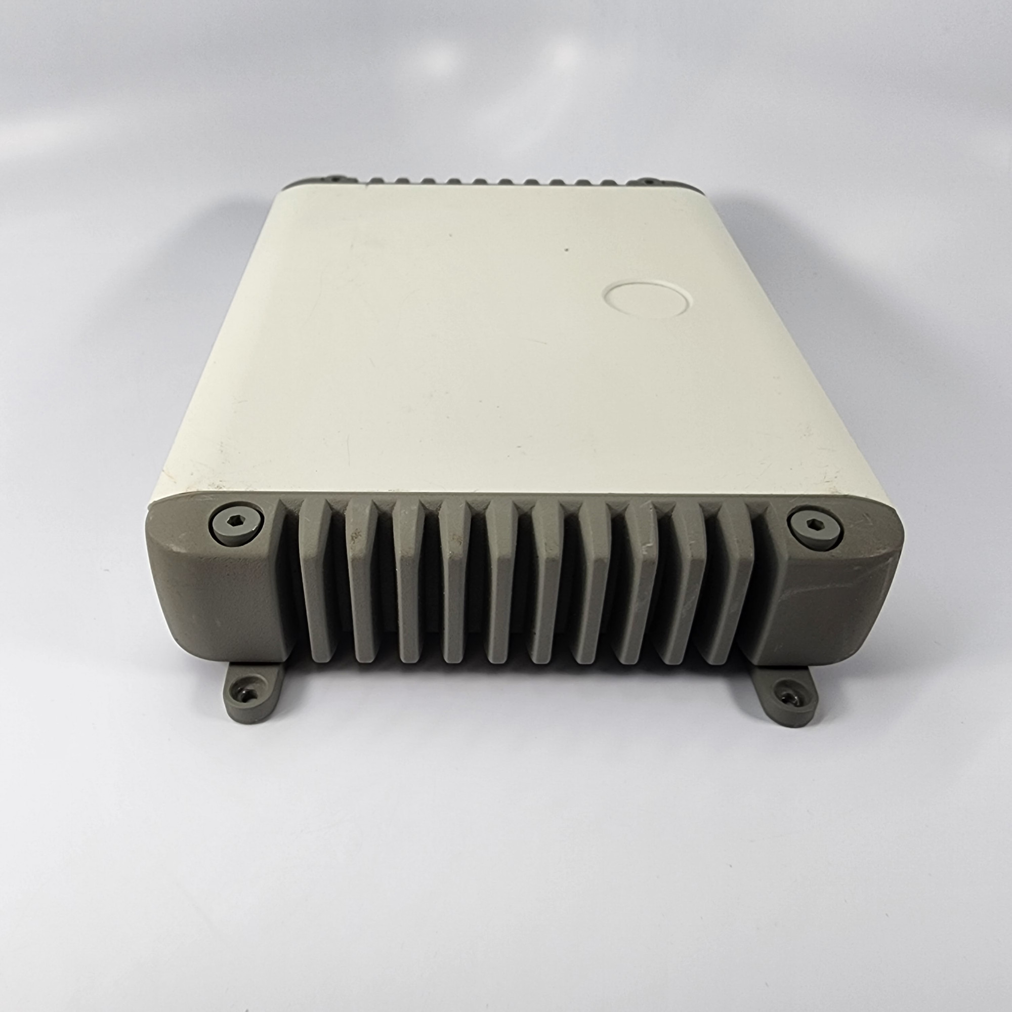 JL Audio MHD600/424V 4Channel ClassD FullRange Marine Amplifier FOR PARTS/NOT WORKING