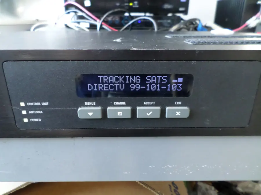 KVH Tracvision HD 7 US LNB DirecTv Complete, Working - Fully Tested* - Image 13