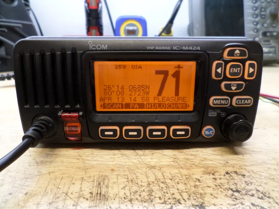 Icom IC-M424G Marine VHF Radio Transceiver Unit w/ HM-196B Mic* - Image 2
