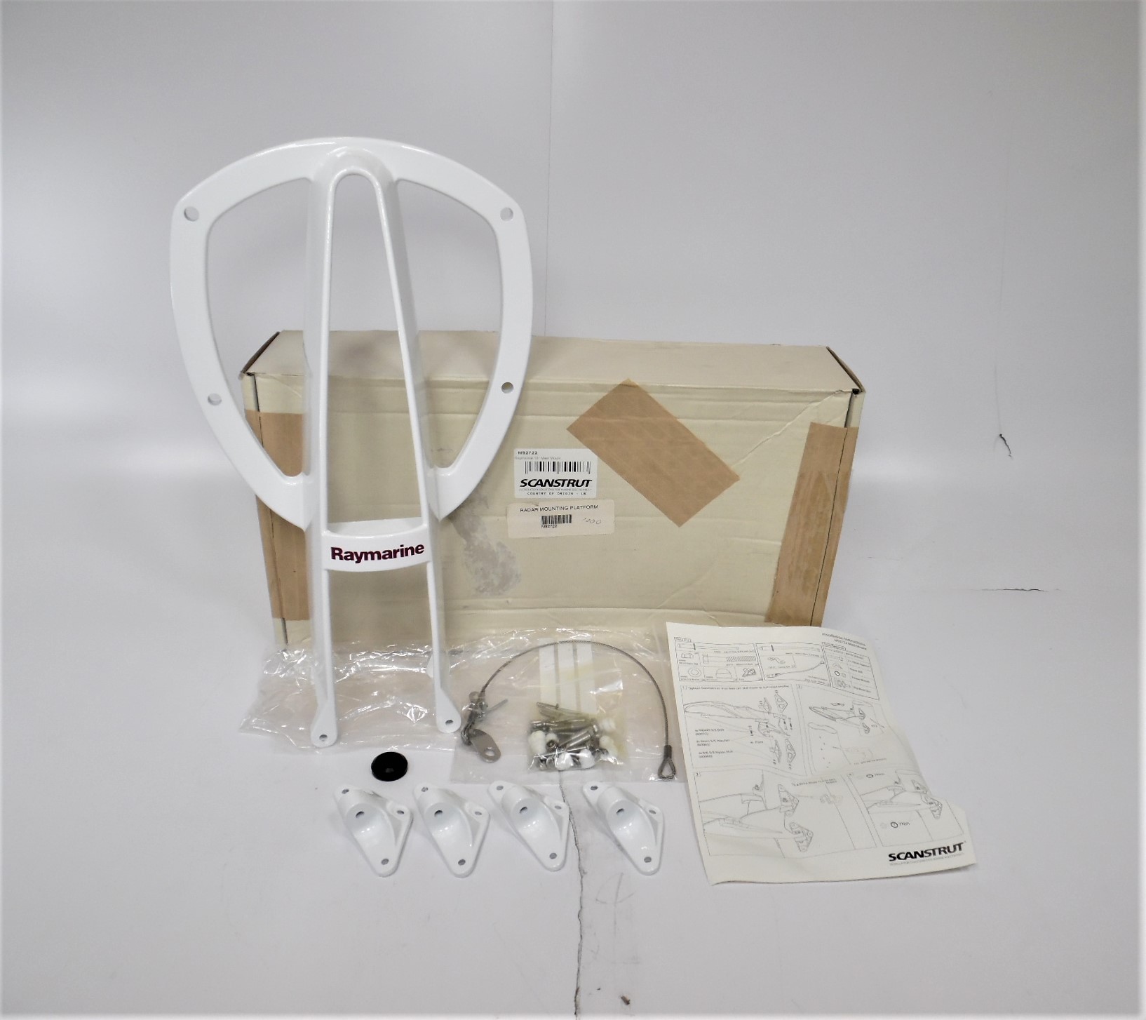 Raymarine Radar Mast Mount f/18" Domes RD218 RD418D RD418HD Max