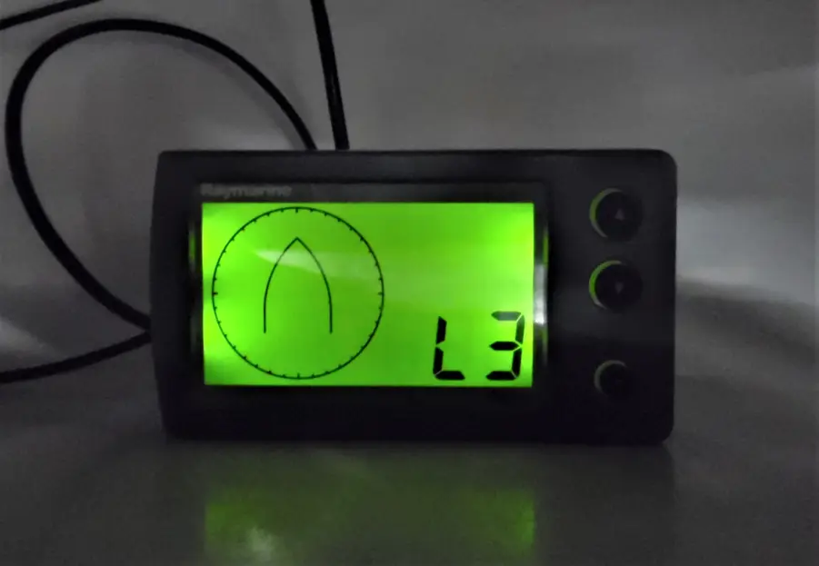 Raymarine ST40 Wind Instrument Display w/ Sun Cover - E22037 - TESTED/GREAT CONDITION ~ 90 Day Wnty! - Image 4