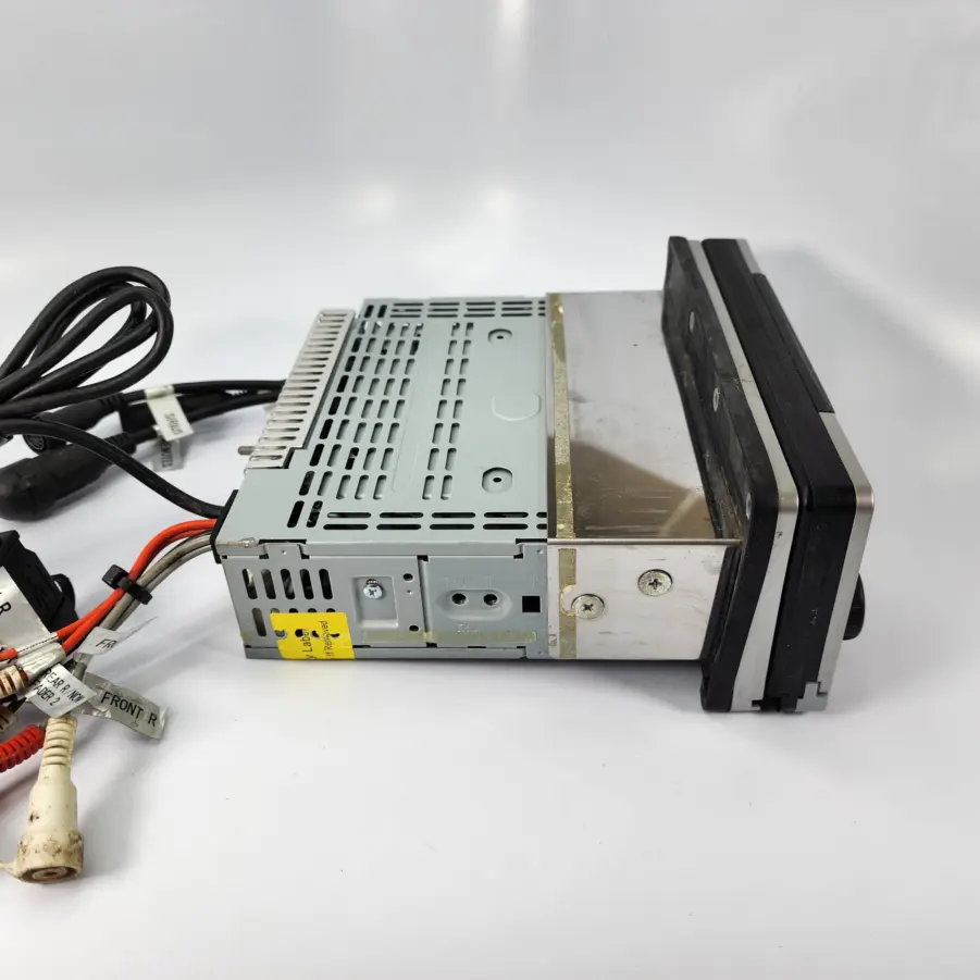 Clarion CMD7 Marine CD/MP3/WMA/AAC Receiver w/ USB Input & CeNET Control - TESTED - Image 6
