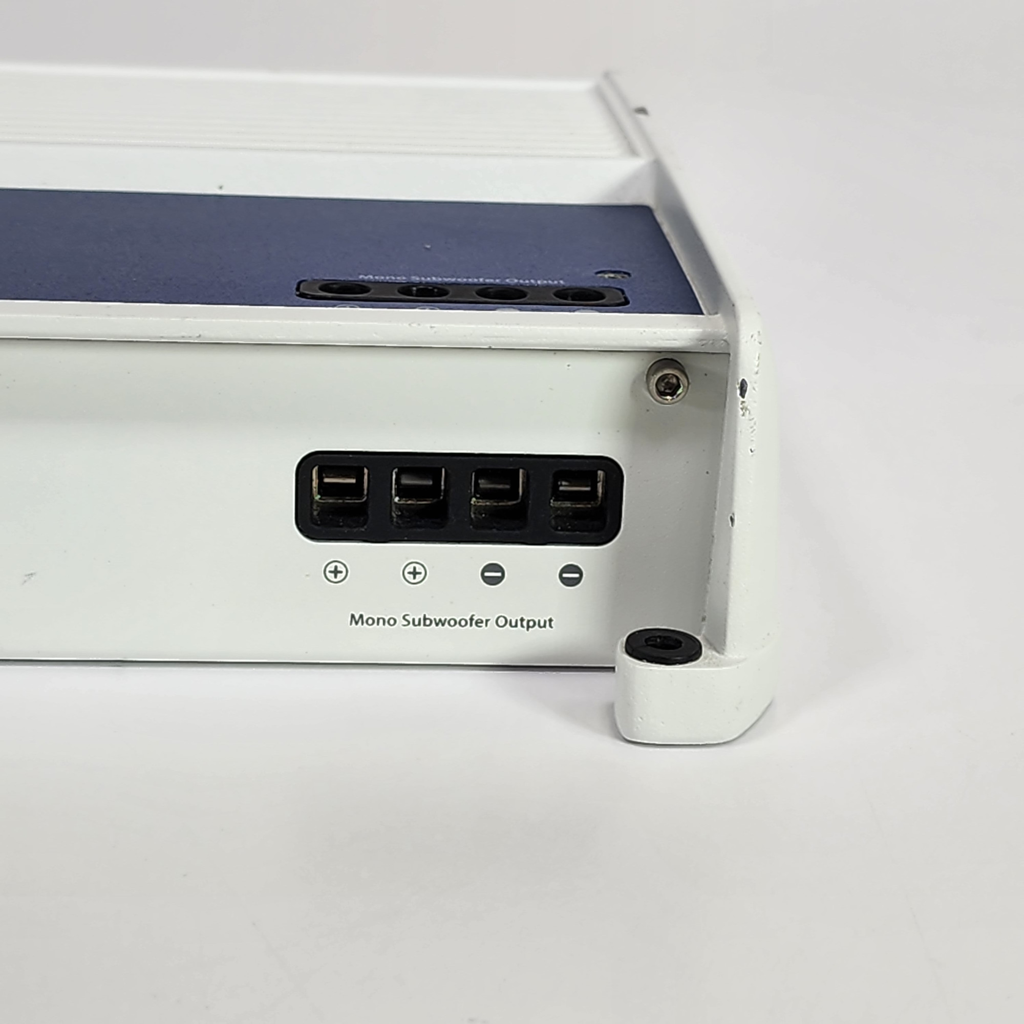 JL Audio M1000/1v2 Mono Marine Subwoofer Amplifier No Plate Cover