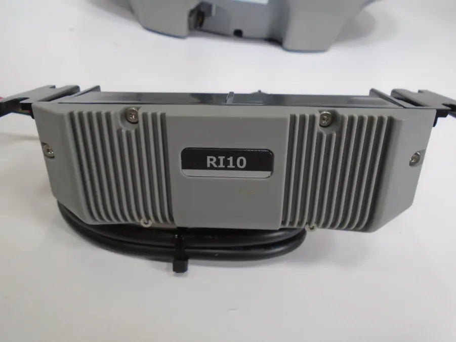 Simrad/Lowrance/B&G/Navico Broadband 4G Radar Dome W Cables & RI10 – Good Cond - Image 9