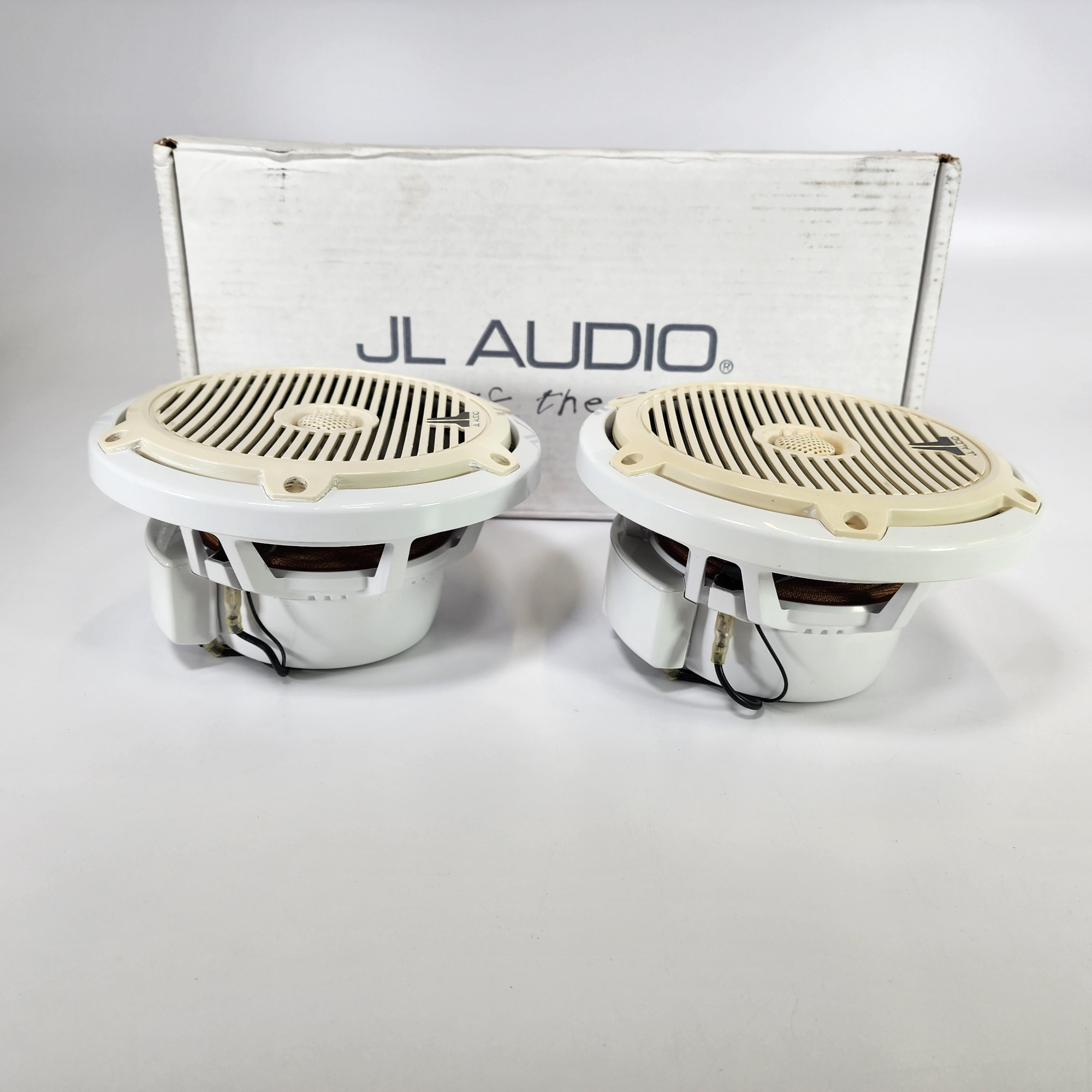 (1 Pair) JL Audio M770CCXCGWH 7.7" Marine Speakers with White